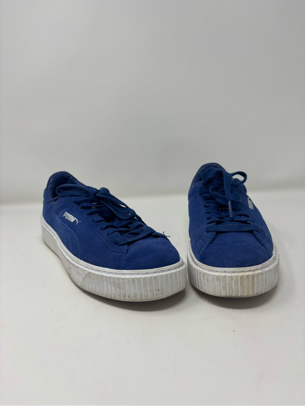 Puma women's Royal Blue Suede Sneakers Sz 8